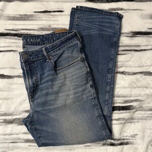 American Eagle Outfitters Men's Classic Blue Jeans